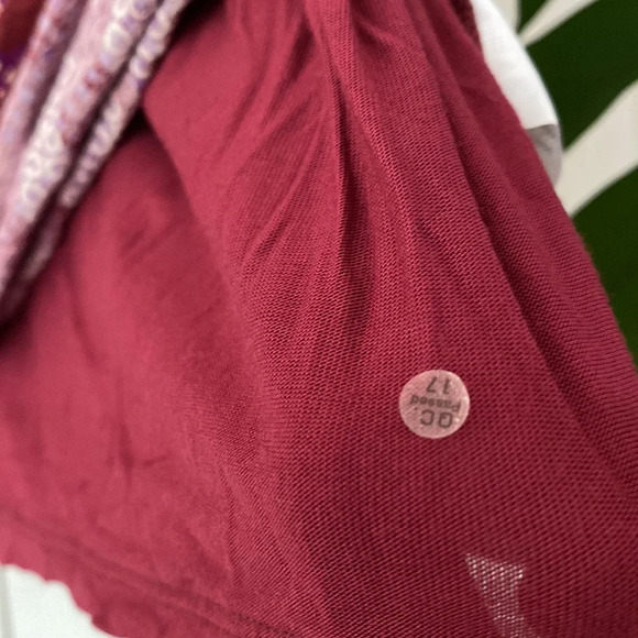 CAbi #3084 Celebrate Geometric Dot Drape Neck Maroon Cream Purple Blouse Rayon S - Picture 6 of 10